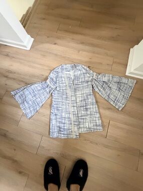 Light Blue & White Textured Kimono Jacket